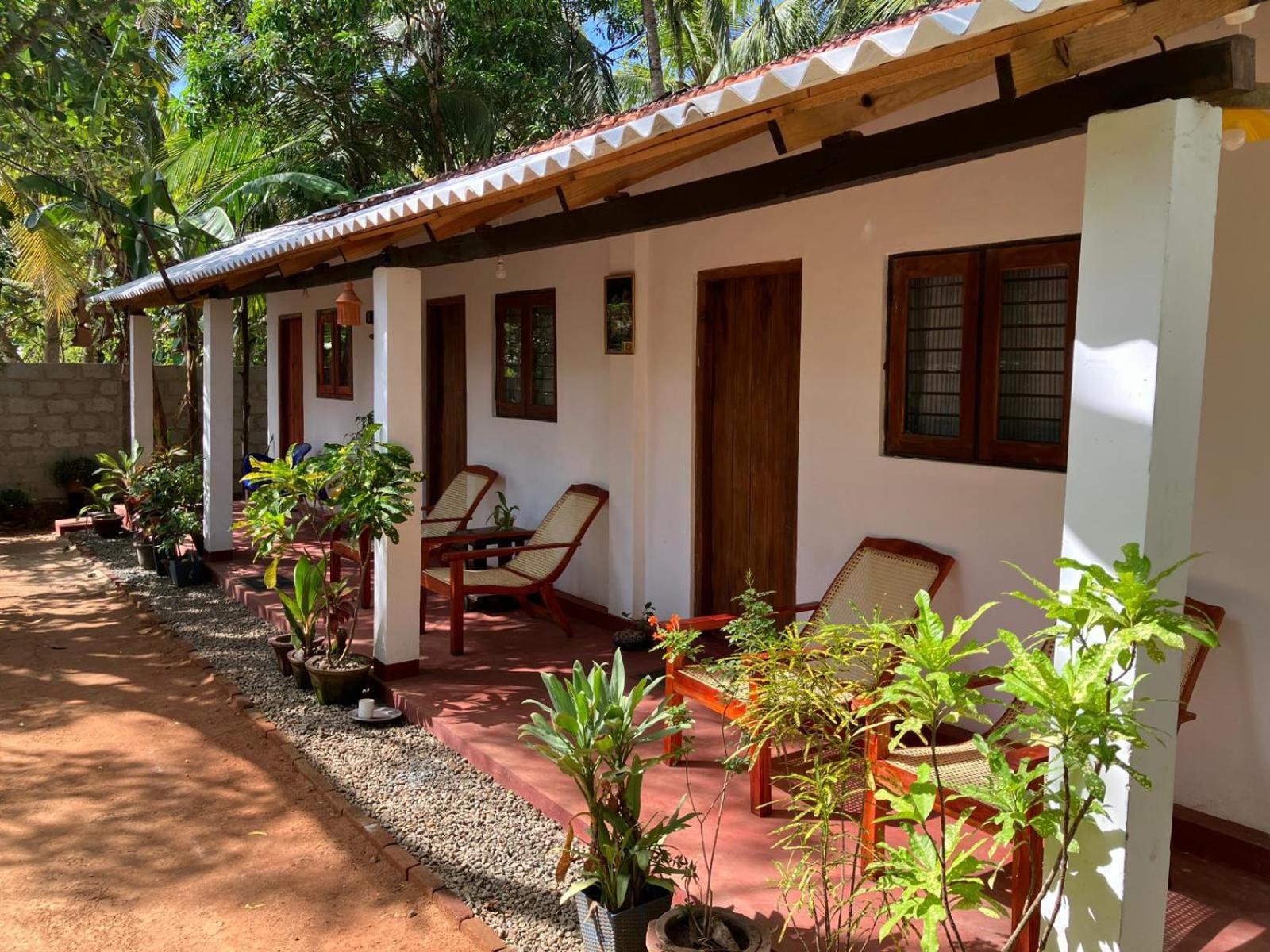 Lake House Homestay Anuradhapura Exterior foto