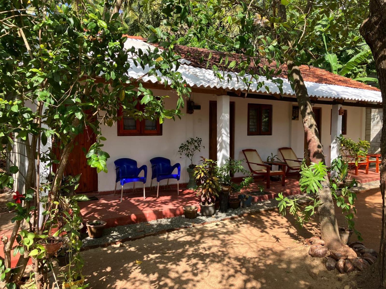 Lake House Homestay Anuradhapura Exterior foto