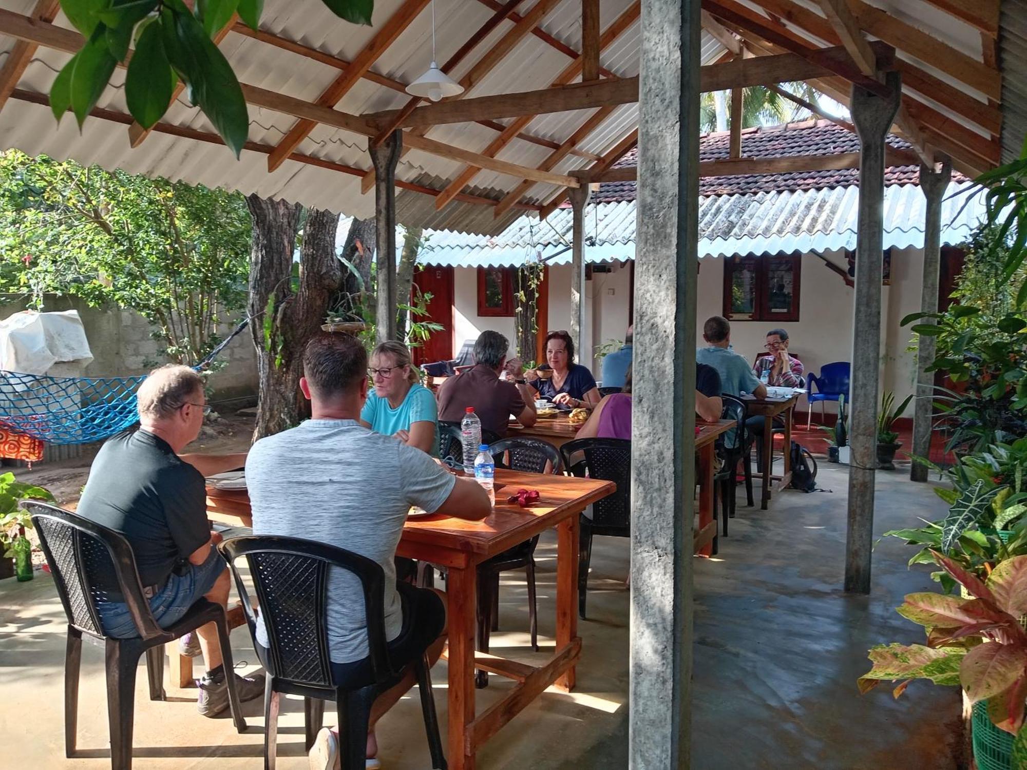 Lake House Homestay Anuradhapura Exterior foto