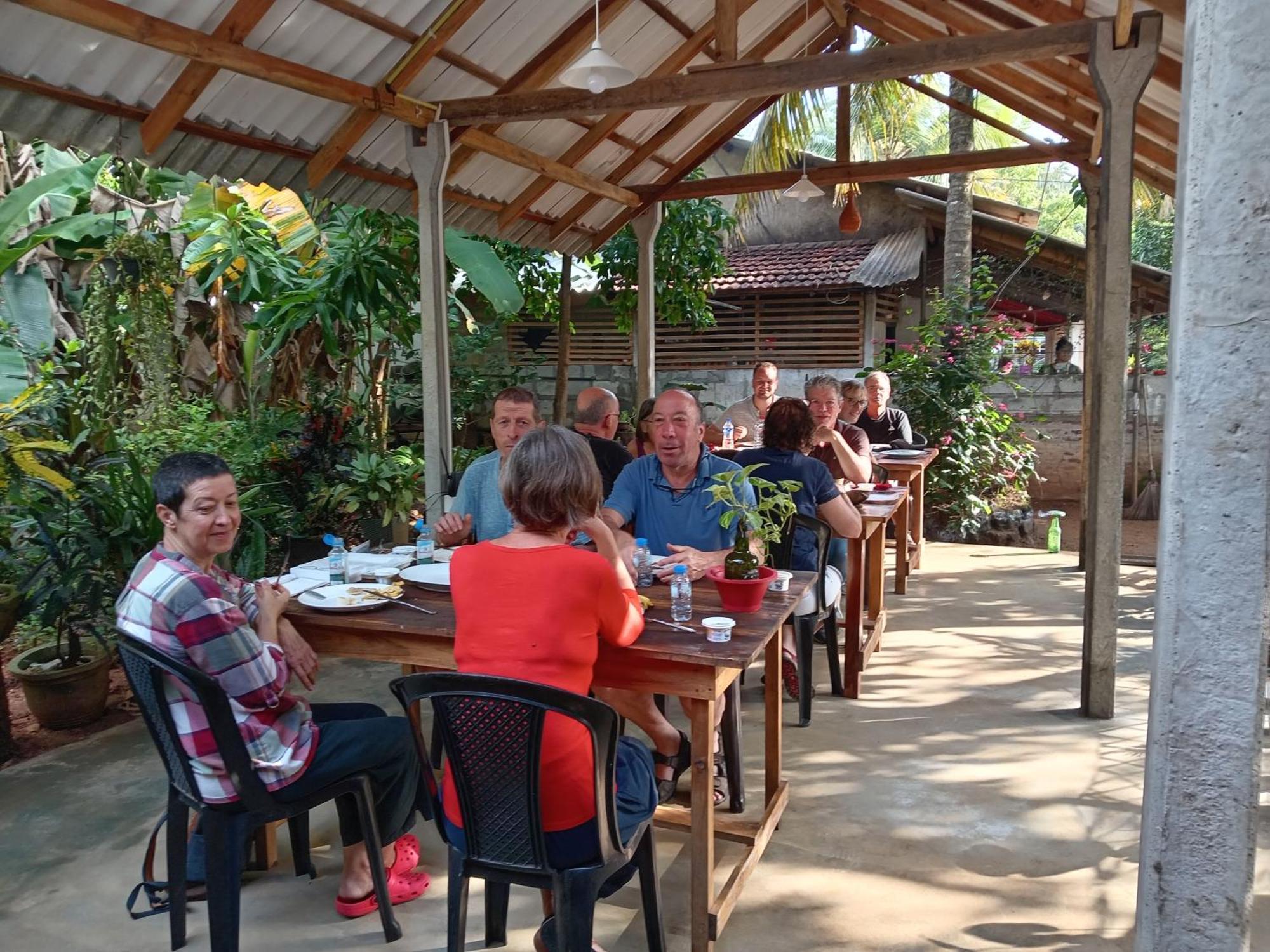 Lake House Homestay Anuradhapura Exterior foto