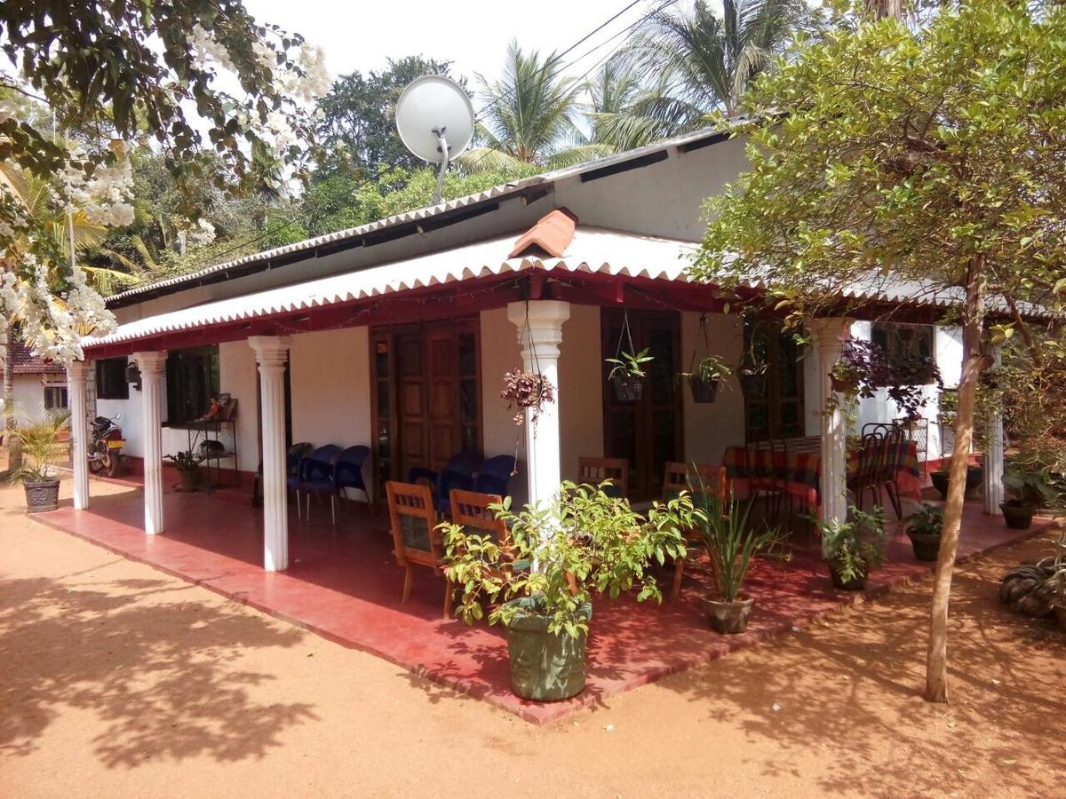 Lake House Homestay Anuradhapura Exterior foto