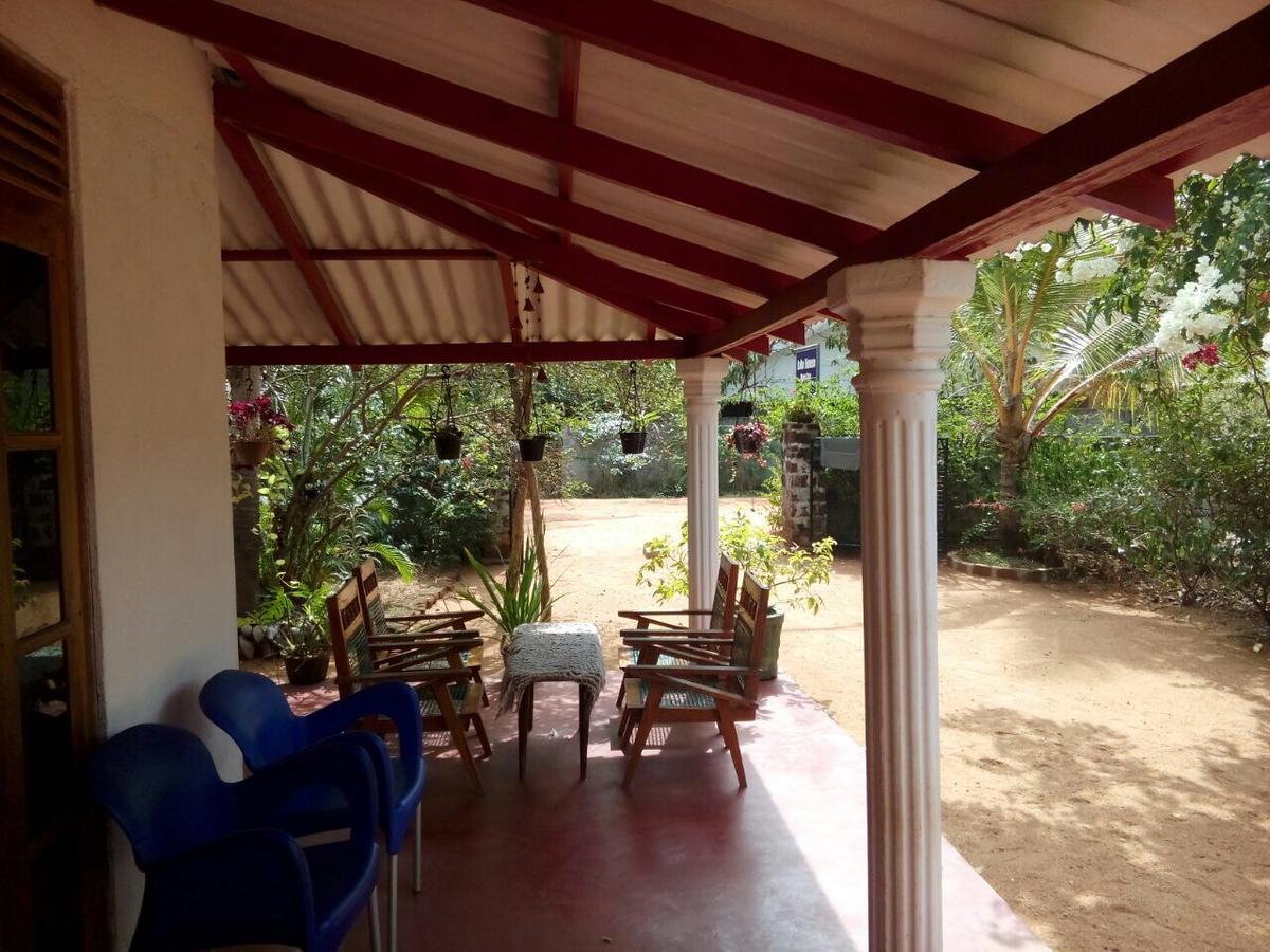 Lake House Homestay Anuradhapura Exterior foto