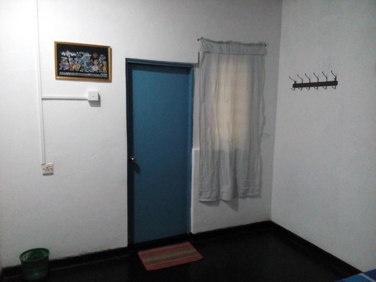 Lake House Homestay Anuradhapura Exterior foto