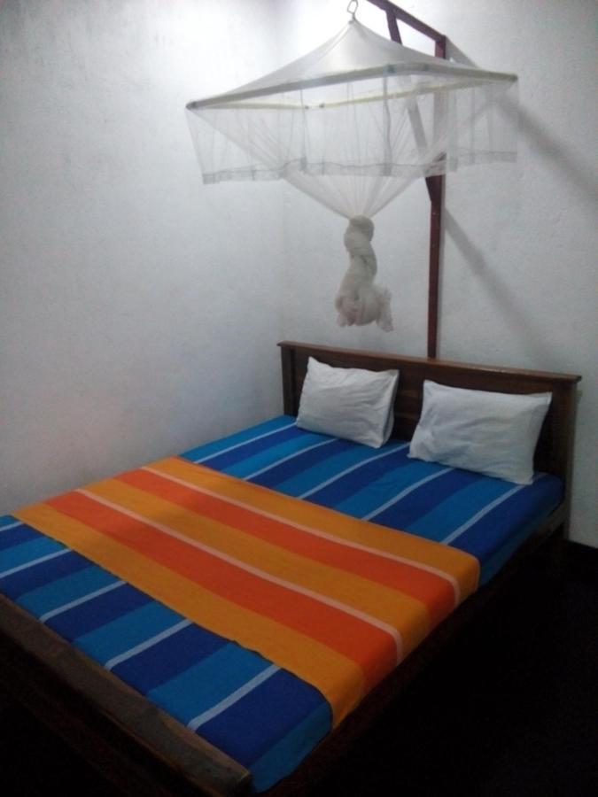 Lake House Homestay Anuradhapura Exterior foto
